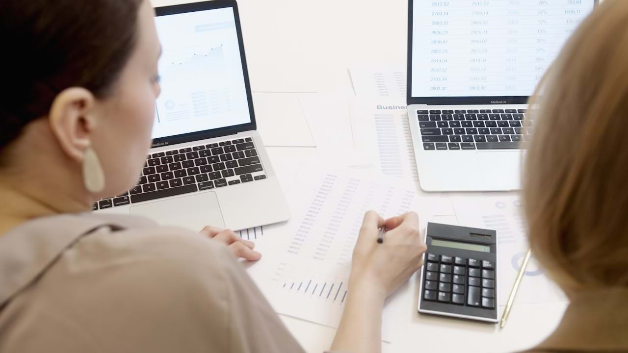 Financial planning documents and calculator for EOFY superannuation review